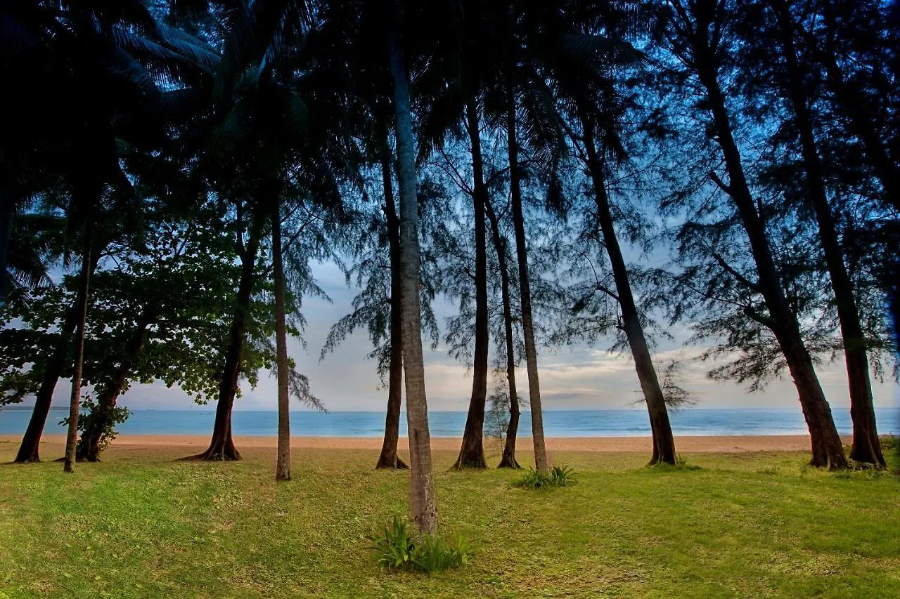 Outrigger Khao Lak Beach Resort - Sha Extra Plus
