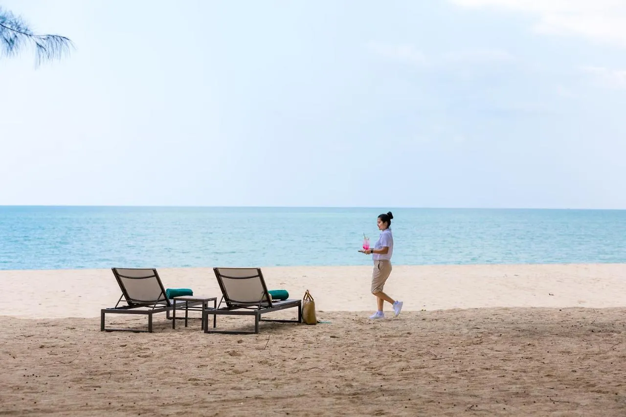 *****  Outrigger Khao Lak Beach Resort - Sha Extra Plus Tailandia