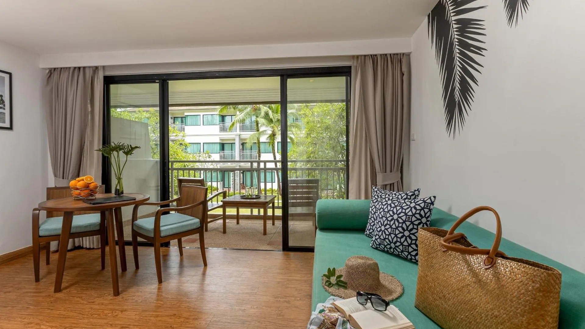 Outrigger Khao Lak Beach Resort - Sha Extra Plus