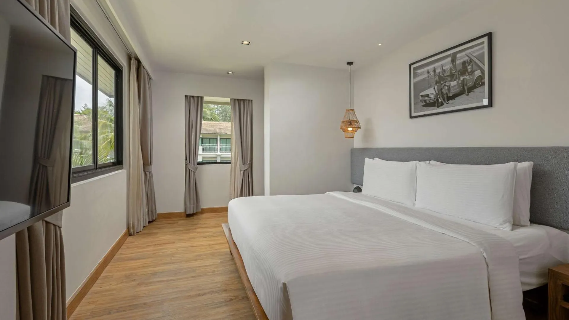 Outrigger Khao Lak Beach Resort - Sha Extra Plus